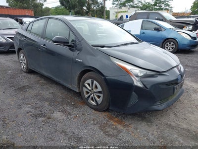 TOYOTA PRIUS 2016