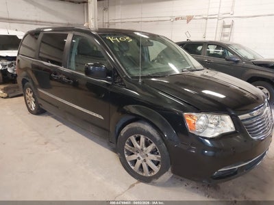CHRYSLER TOWN & COUNTRY 2012