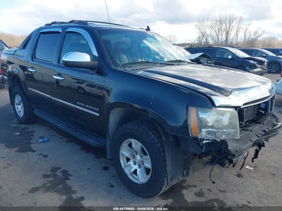 CHEVROLET AVALANCHE 1500 2011