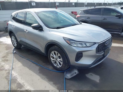 FORD ESCAPE 2023