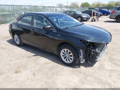TOYOTA CAMRY 2017