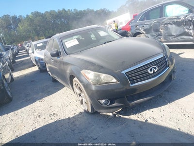 INFINITI M37 2011