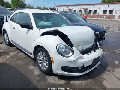 VOLKSWAGEN BEETLE 2014