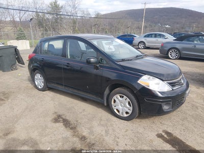 NISSAN VERSA 2011