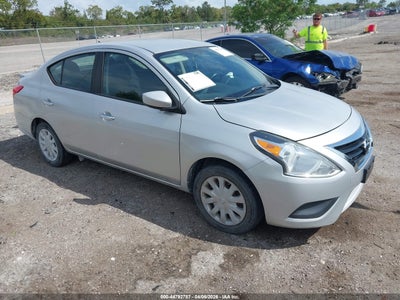 NISSAN VERSA 2015