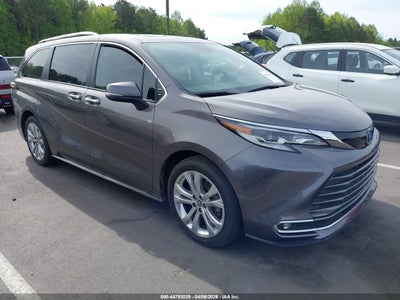 TOYOTA SIENNA 2023