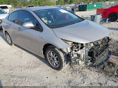 TOYOTA PRIUS PRIME 2017