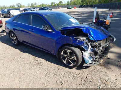 HYUNDAI ELANTRA 2022