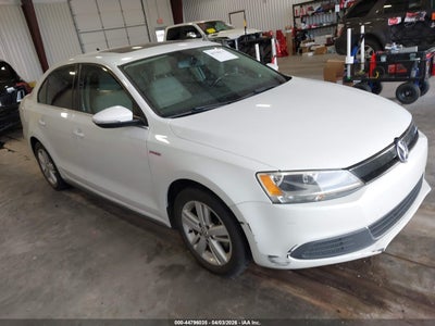 VOLKSWAGEN JETTA HYBRID 2013