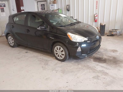 TOYOTA PRIUS C 2013