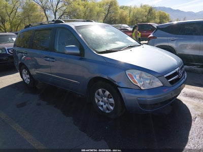 HYUNDAI ENTOURAGE 2008