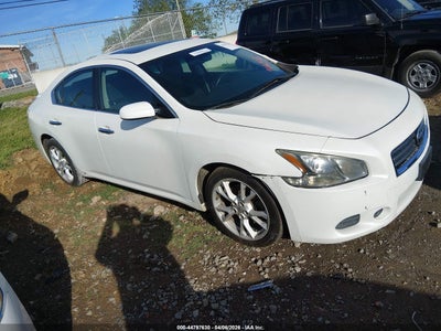 NISSAN MAXIMA 2014