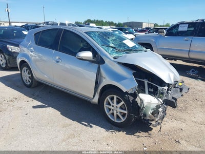 TOYOTA PRIUS C 2013