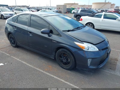 TOYOTA PRIUS 2012