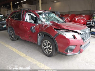 SUBARU FORESTER 2024