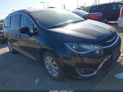 CHRYSLER PACIFICA 2018