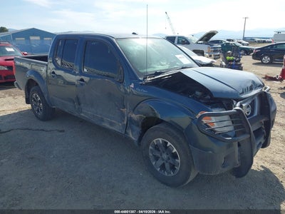 NISSAN FRONTIER 2014