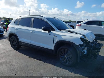VOLKSWAGEN TAOS 2022