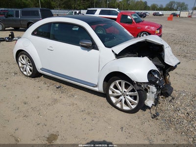 VOLKSWAGEN BEETLE 2014