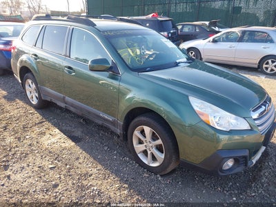 SUBARU OUTBACK 2013