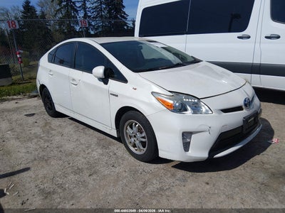 TOYOTA PRIUS 2014