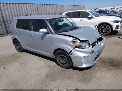SCION XB 2014