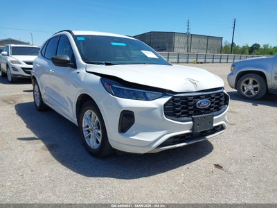 FORD ESCAPE 2023