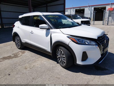 NISSAN KICKS 2022