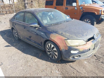 VOLKSWAGEN JETTA HYBRID 2013