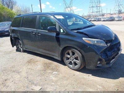 TOYOTA SIENNA 2018