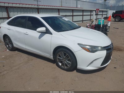TOYOTA CAMRY 2016
