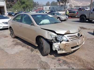 TOYOTA CAMRY 2011