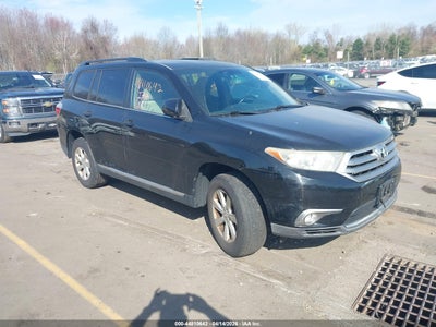 TOYOTA HIGHLANDER 2011