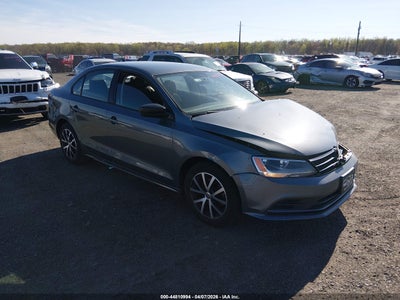 VOLKSWAGEN JETTA 2016