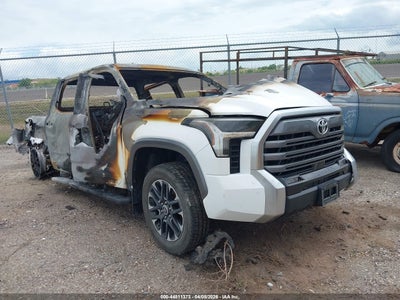 TOYOTA TUNDRA 2024