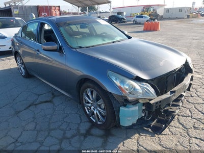 INFINITI VERSA 2010