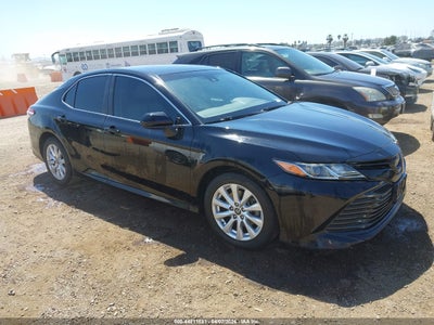 TOYOTA CAMRY 2018