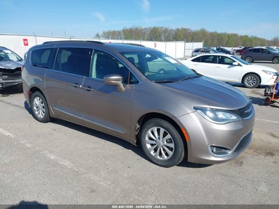 CHRYSLER PACIFICA 2017