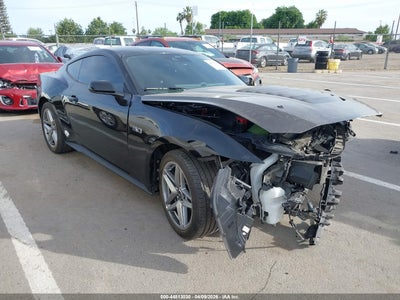 FORD MUSTANG 2025