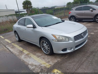 NISSAN MAXIMA 2011