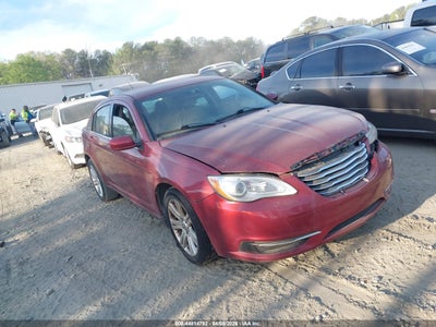 CHRYSLER 200 2013