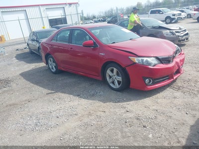 TOYOTA CAMRY HYBRID 2014