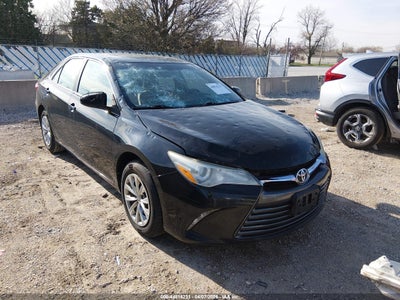TOYOTA CAMRY 2017
