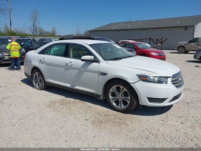 FORD TAURUS 2016