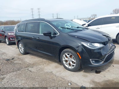 CHRYSLER PACIFICA 2018