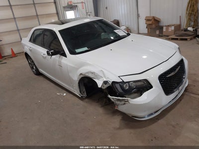 CHRYSLER 300 2017