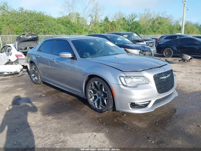 CHRYSLER 300 2017