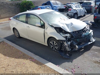 TOYOTA PRIUS PRIME 2017
