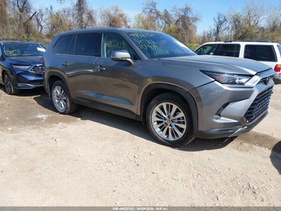 TOYOTA GRAND HIGHLANDER 2025