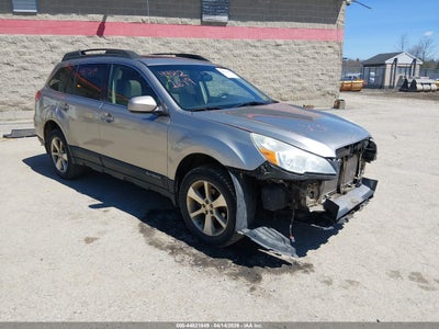 SUBARU OUTBACK 2014
